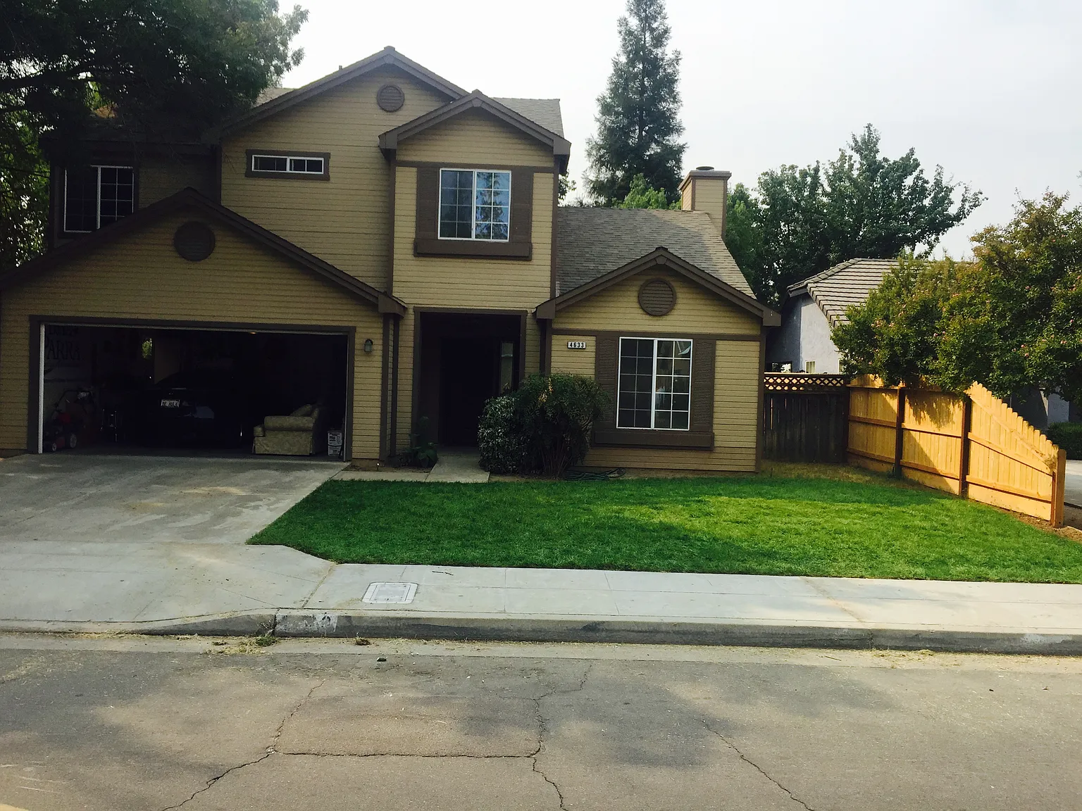 4633 W Griffith Way photo 1