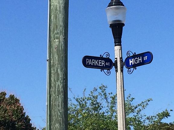 5th image of 3021 Parker Ave