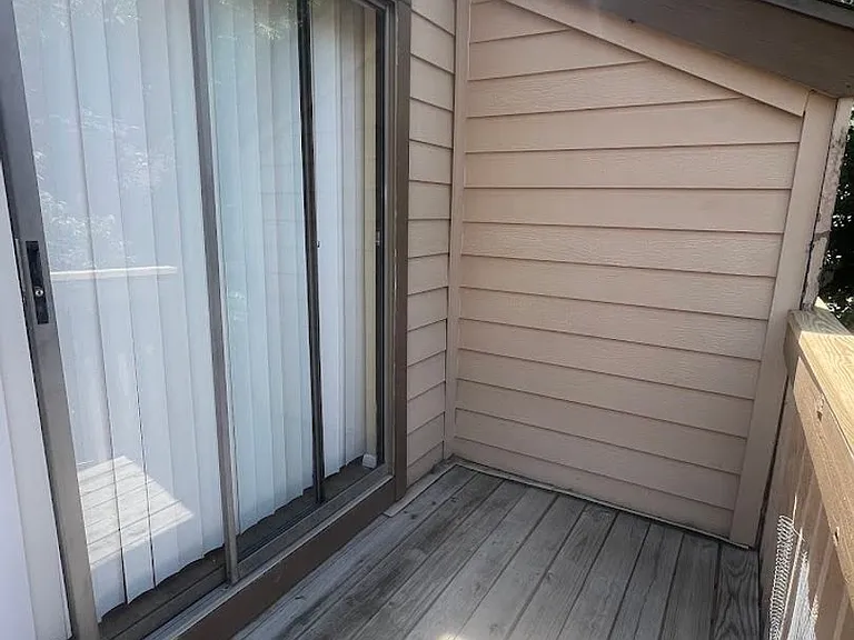 2210 Pearl St #302 — Photo 17