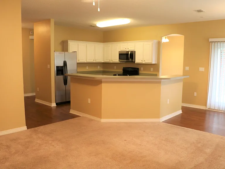 7270 Mossy Oaks Dr — Photo 3