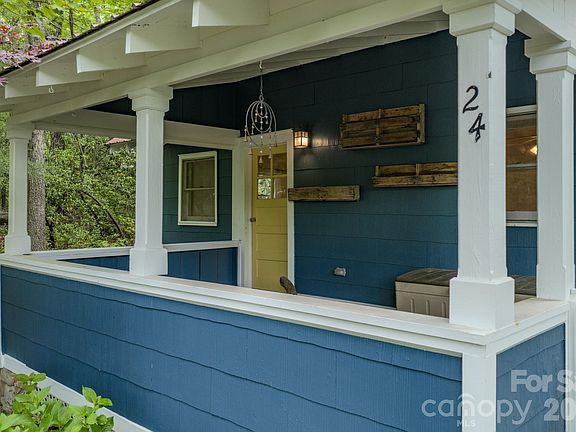 3rd image of 24 Moore Cir
