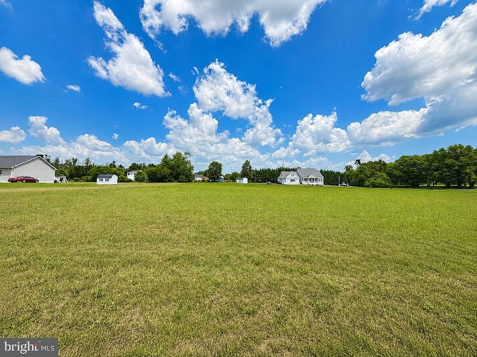 2nd image of 23440 Grampton Rd