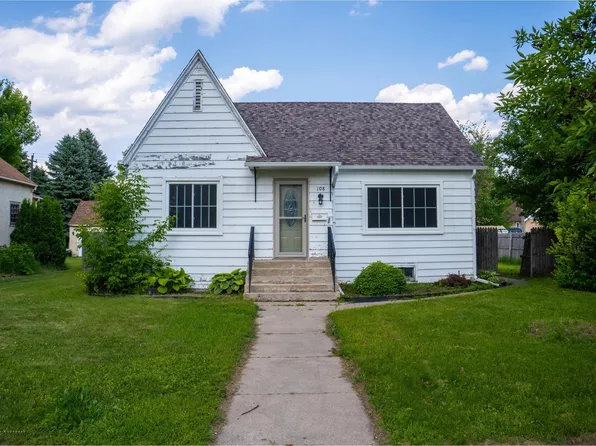 108 2nd St E, Ada, MN 56510