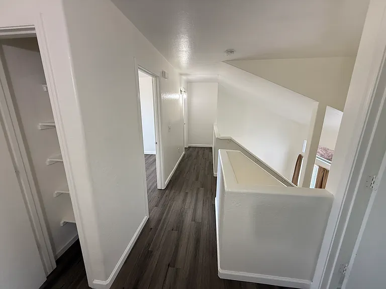 1450 E 12th Pl — Photo 9
