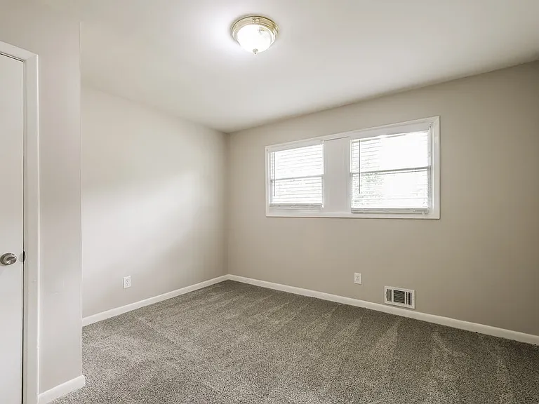 2842 Zane Grey Dr SE — Photo 17