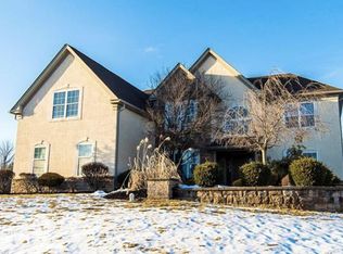 4320 Crosswinds Dr, Easton, PA 18045
