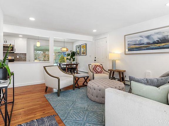 4th image of 1353 Mill Plain Road