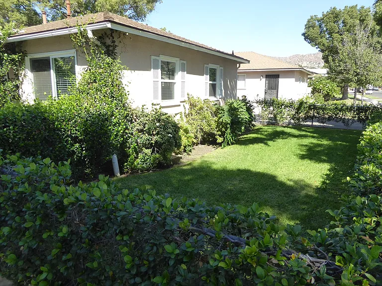 2031 N Parish Pl — Photo 11