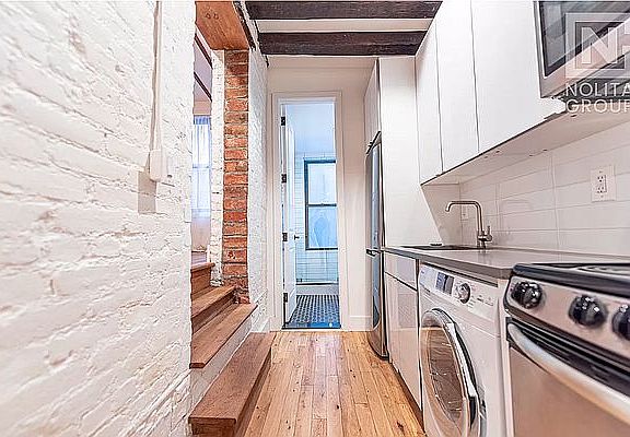 5th image of 185 Mott St #1