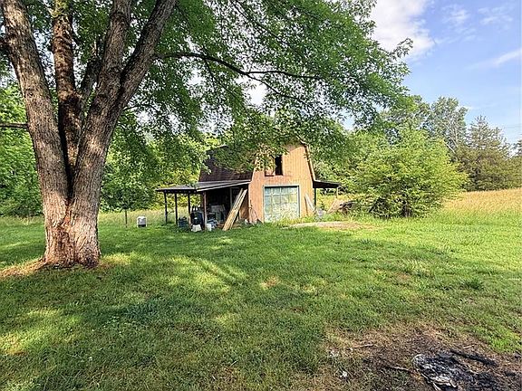 4th image of 1176 County Road 523