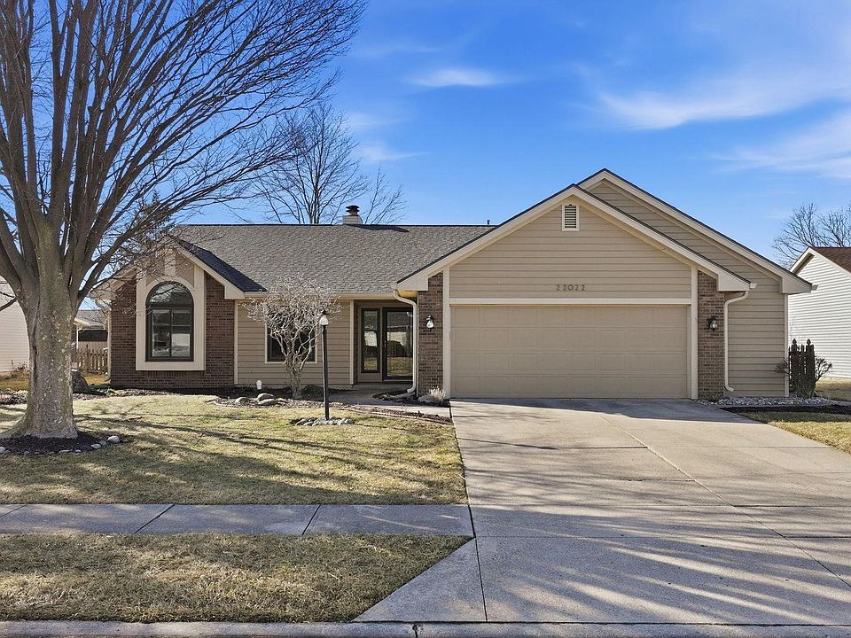 1st image of 22022 Sunview Dr