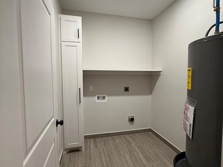 317 Avenida Del Sol #A — Photo 10