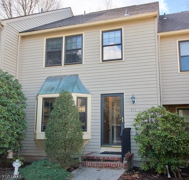1st image of 511 Sturbridge Ct