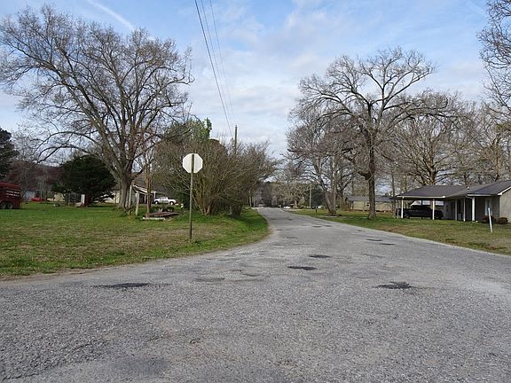 4th image of 695 County Road 99