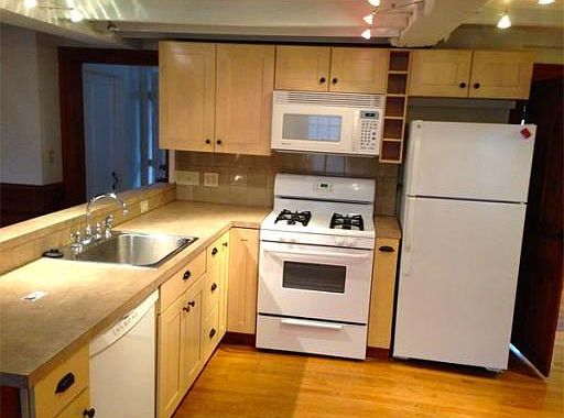 3rd image of 1 Daniels Street Ct #1