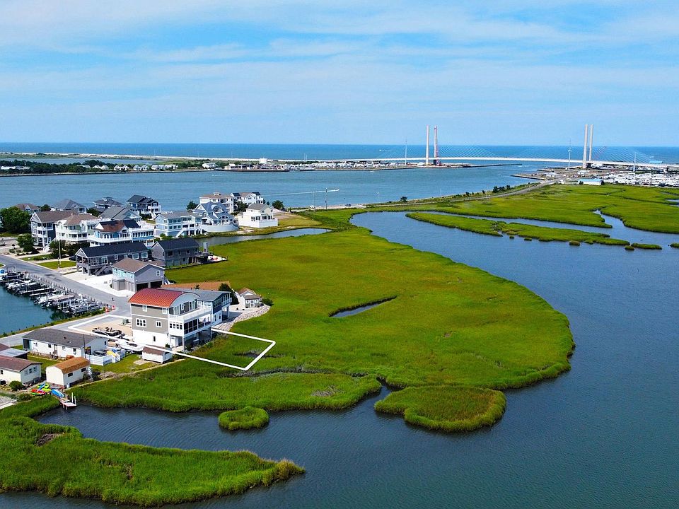 1st image of 24 S Shore Dr N