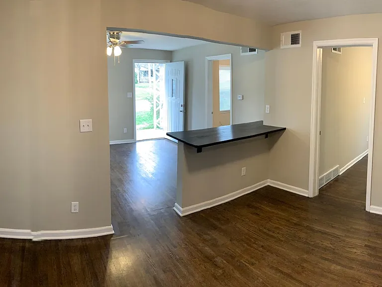 515 W Sexton Rd — Photo 7