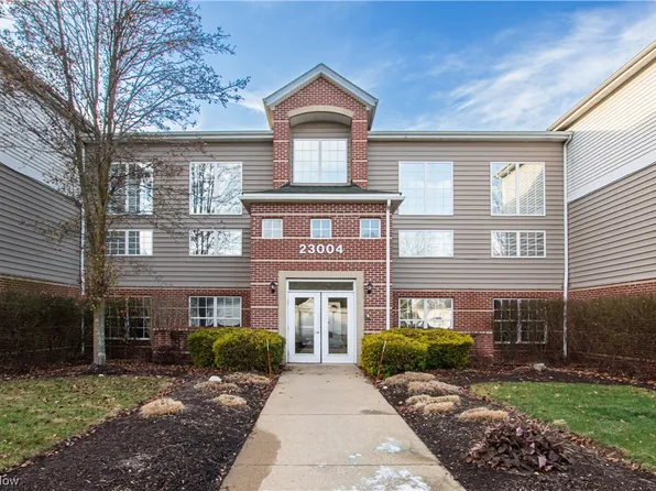 23004 Chandlers Ln #4-217, Olmsted Falls, OH 44138