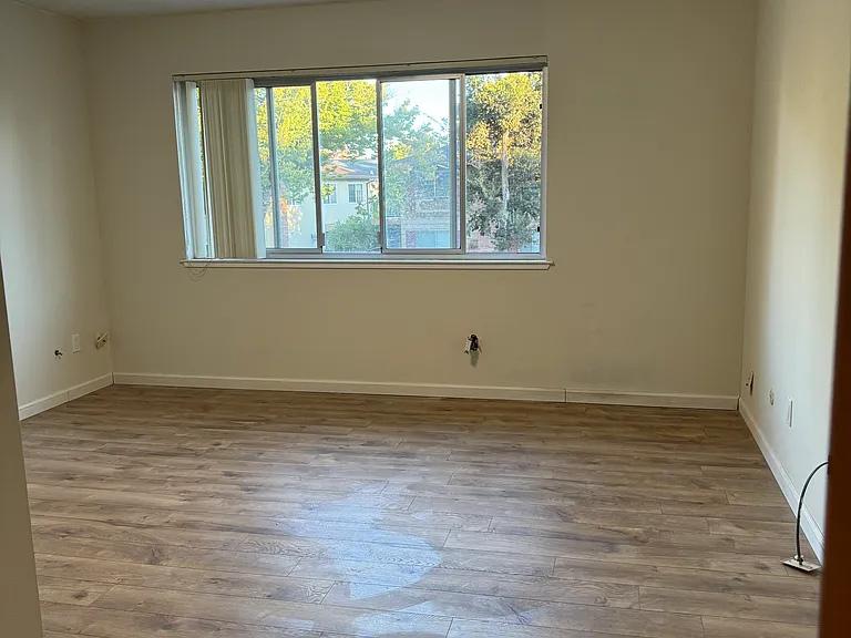 439 Vasquez Ct #4 — Photo 7