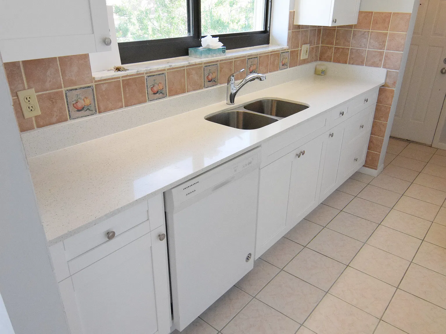 2 bed, 1387 sqft, $2,400 — Photo 3