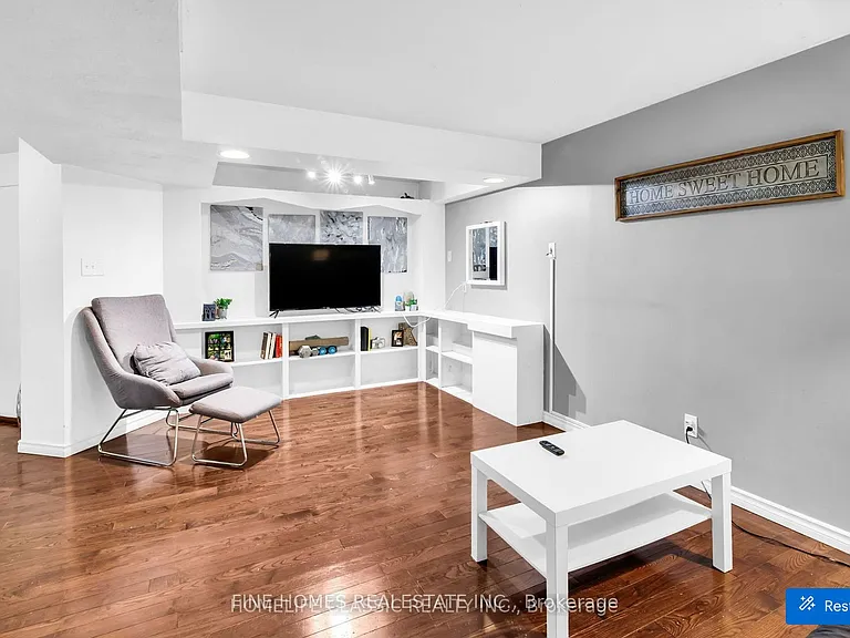 72 Gayla St #BASEMENT — Photo 5