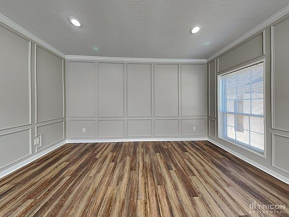 3rd image of 5711 Ancient Oaks Dr