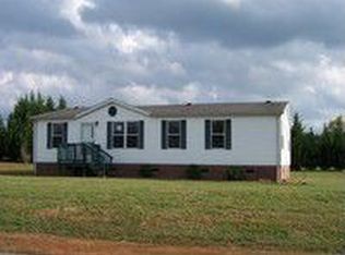 1127 Remington Dr, Conover, NC 28613