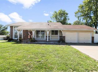 12000 Villa Dorado Dr, Saint Louis, MO 63146