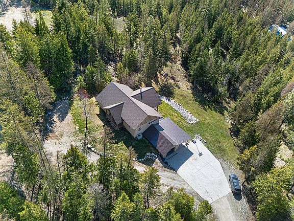 2nd image of 685 Jackson Meadows Rd