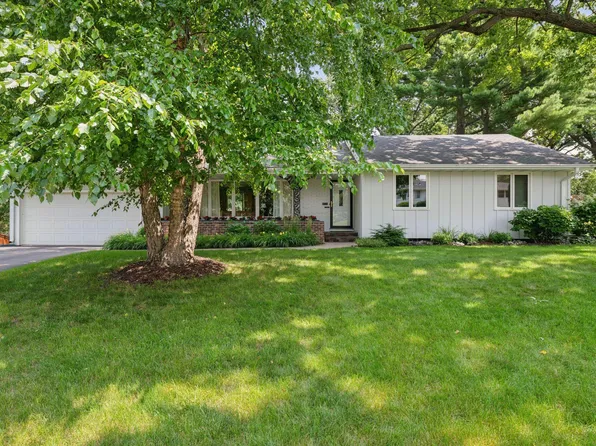8254 Westwood Hills Curv, Saint Louis Park, MN 55426
