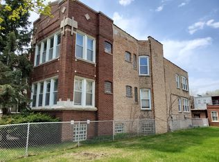 7816 S Ridgeland Ave, Chicago, IL 60649