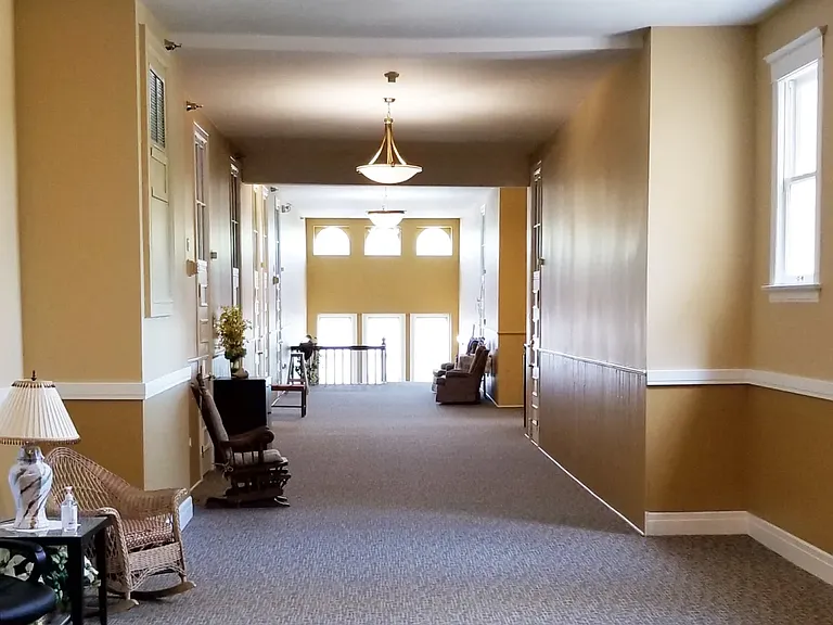 Stonehouse Apartments — Photo 10