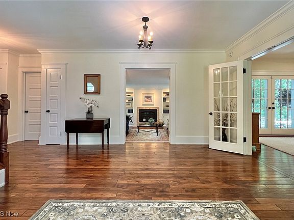 5th image of 7055 Hickory Ln