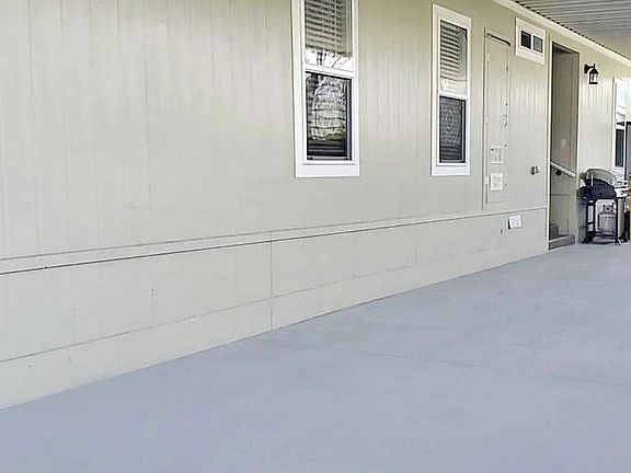 4th image of 4901 Green River Rd Space 148