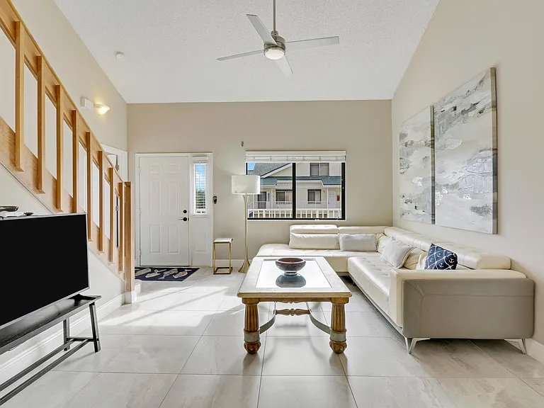 360 Bella Vista Ct N #60 — Photo 5