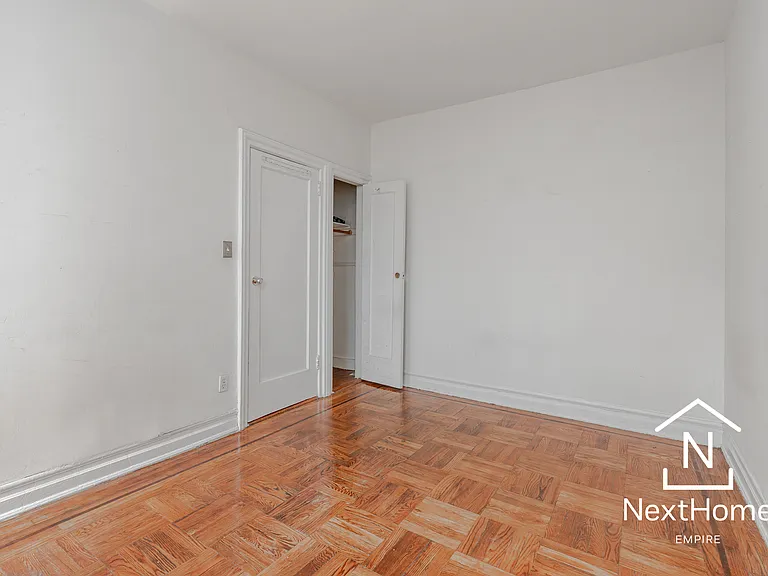 505 62nd St #B8 — Photo 9