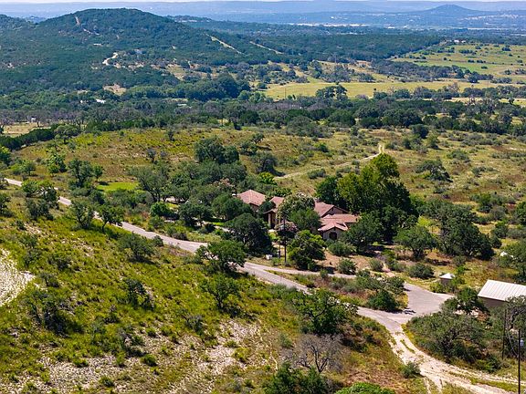 4th image of 204 Ranch House Rd
