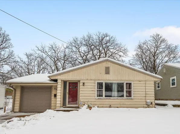 716 Peter Ave, Rockford, IL 61108