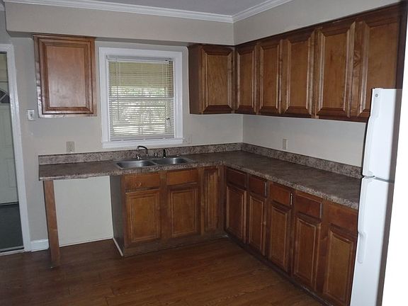 2nd image of 3371 Southern Ave