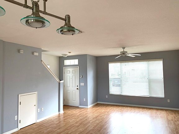 3rd image of 12224 Country White Cir