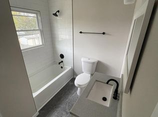 1616 Milton Ave, Des Moines, IA 50316