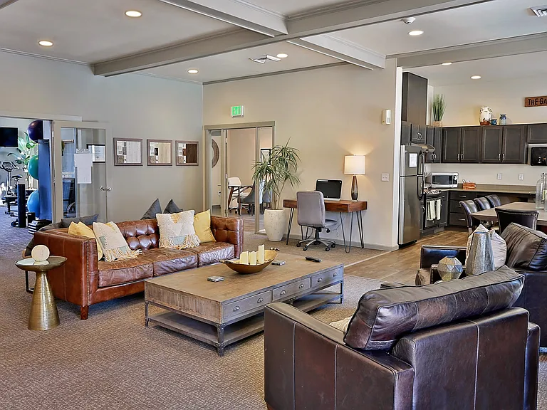 River Ridge — Photo 19