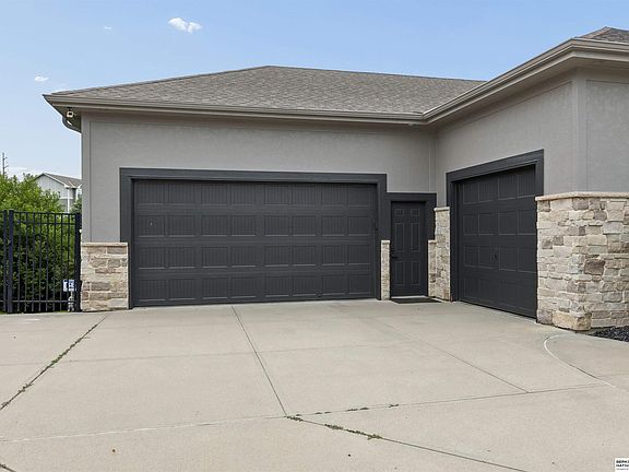 4th image of 5507 S 208th Cir