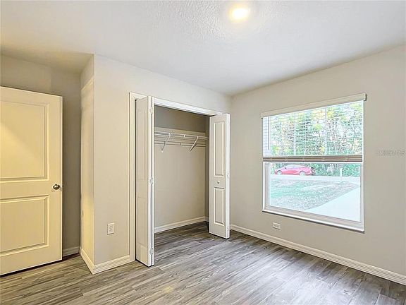 5th image of 3070 E Odier St