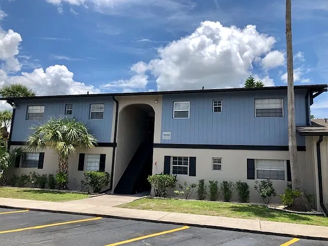 Executive House Apartments