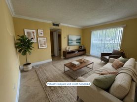 4507 Treehouse Ln