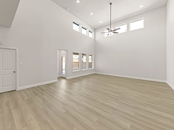 04_ 14550 Helena, Pilot Point