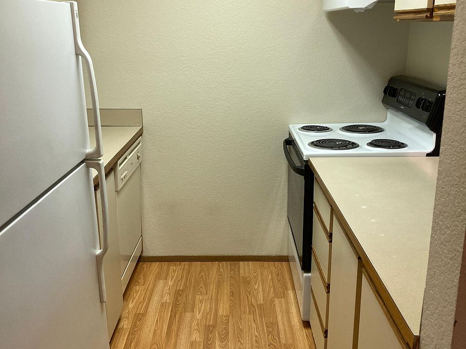 1st image of 5110 17th Ave NW #205