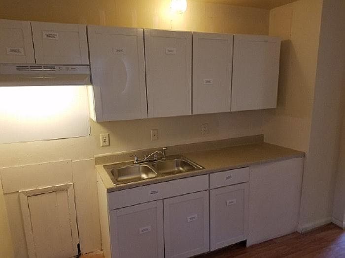 2nd image of 12241 Grove Pl