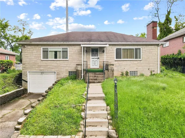 2029 Kendon Dr W, Pittsburgh, PA 15221